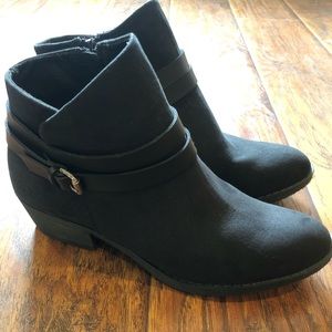 Blowfish Malibu black women’s booties